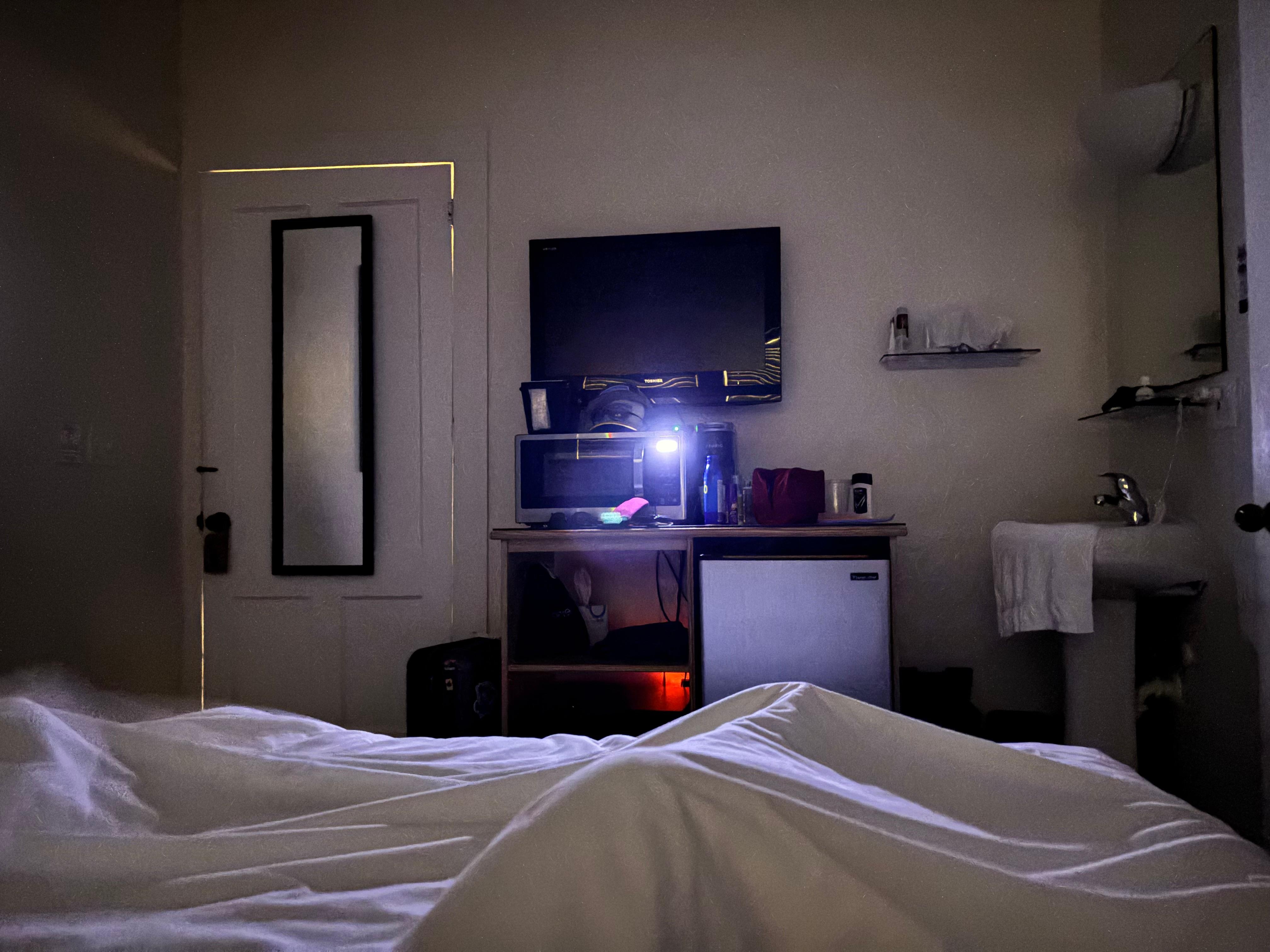 Time on microwave eliminating the room