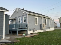 Beach house side