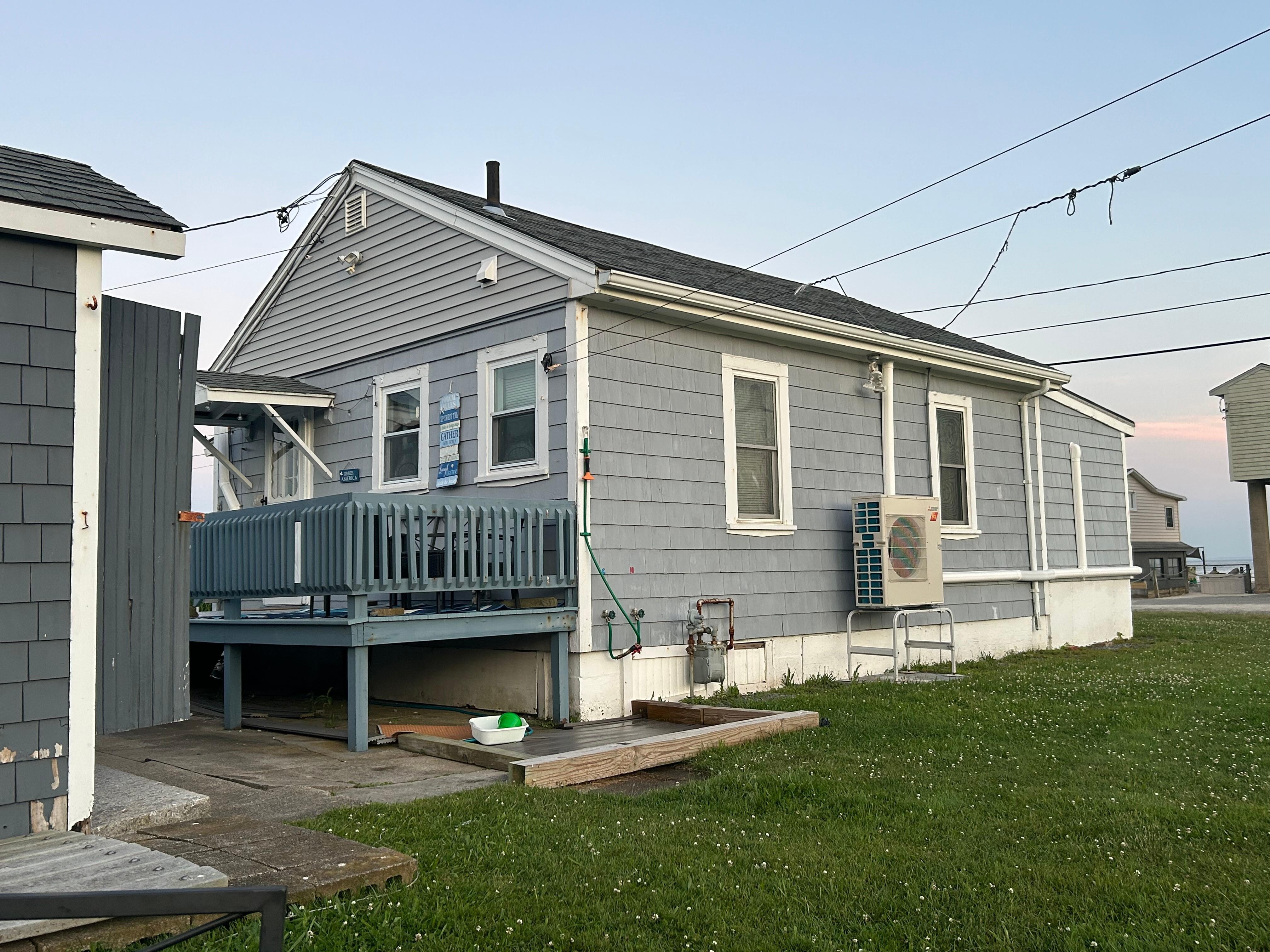 Beach house side  
