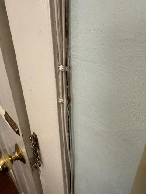 no secure deadbolt locks on doors