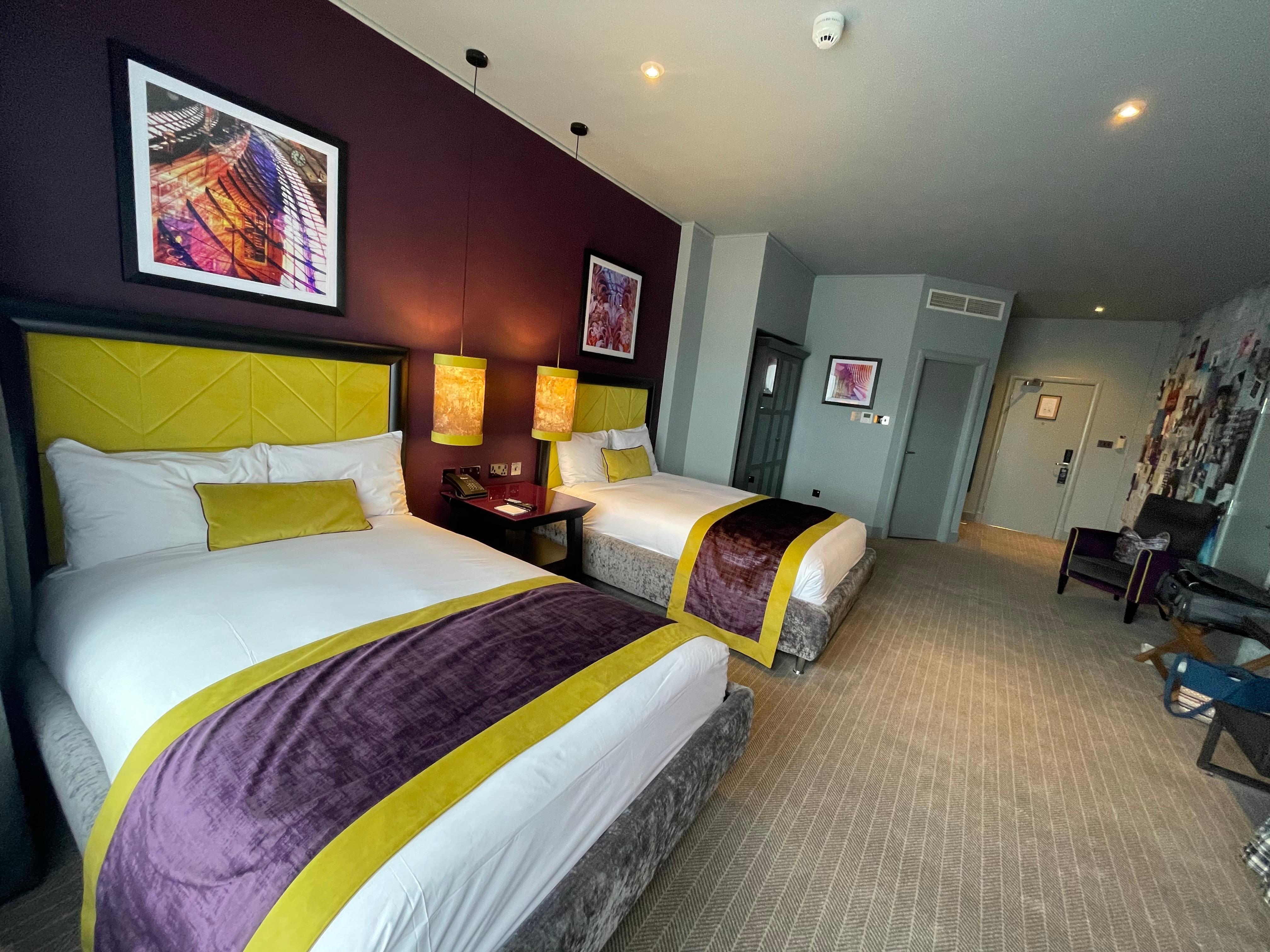 The room from the window end