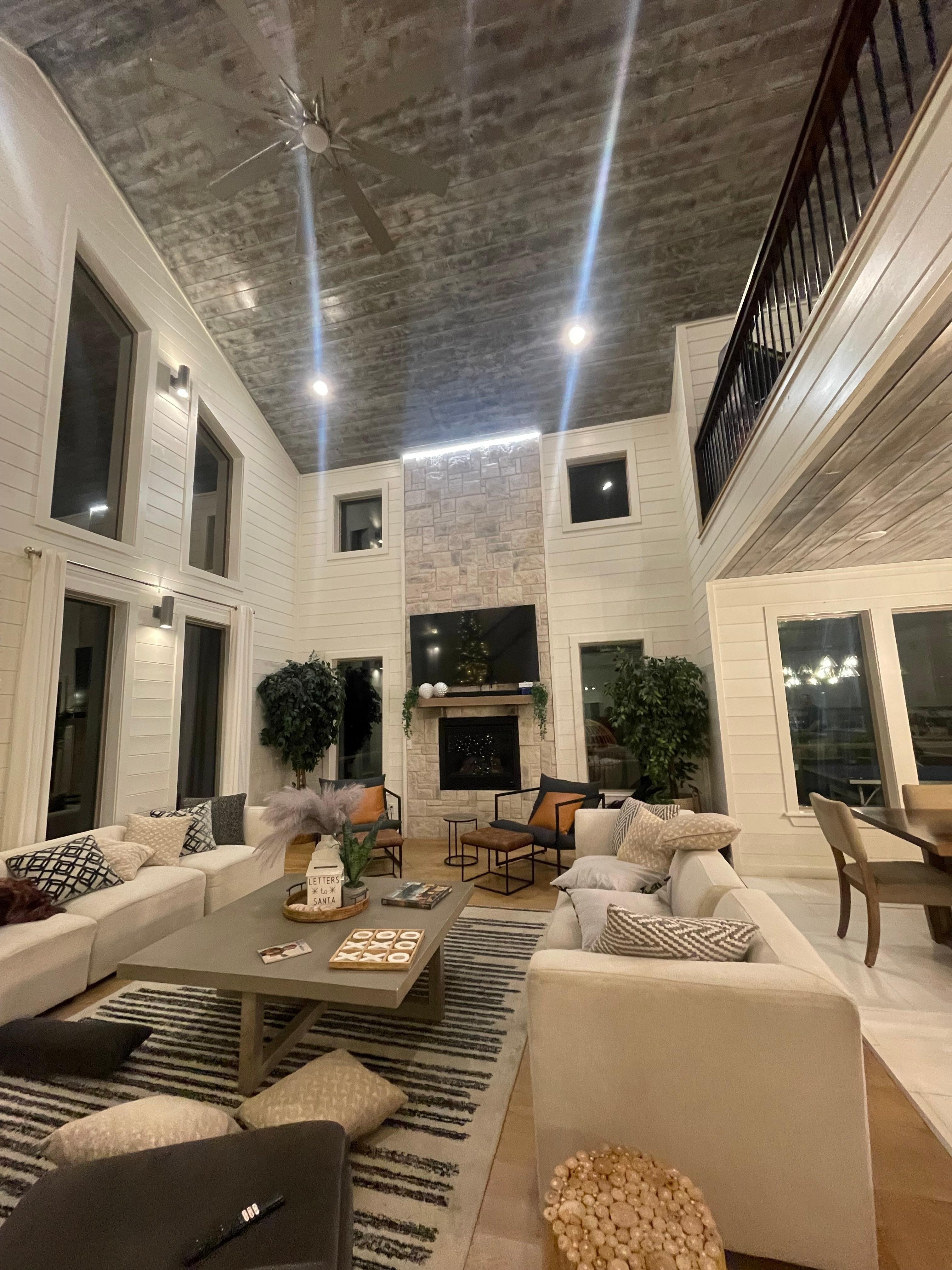 Fireplaces & lighting gave it a very cozy feel! 