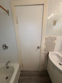 One wall look pretty rough