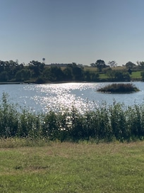 A beautiful walk from the house to the lake