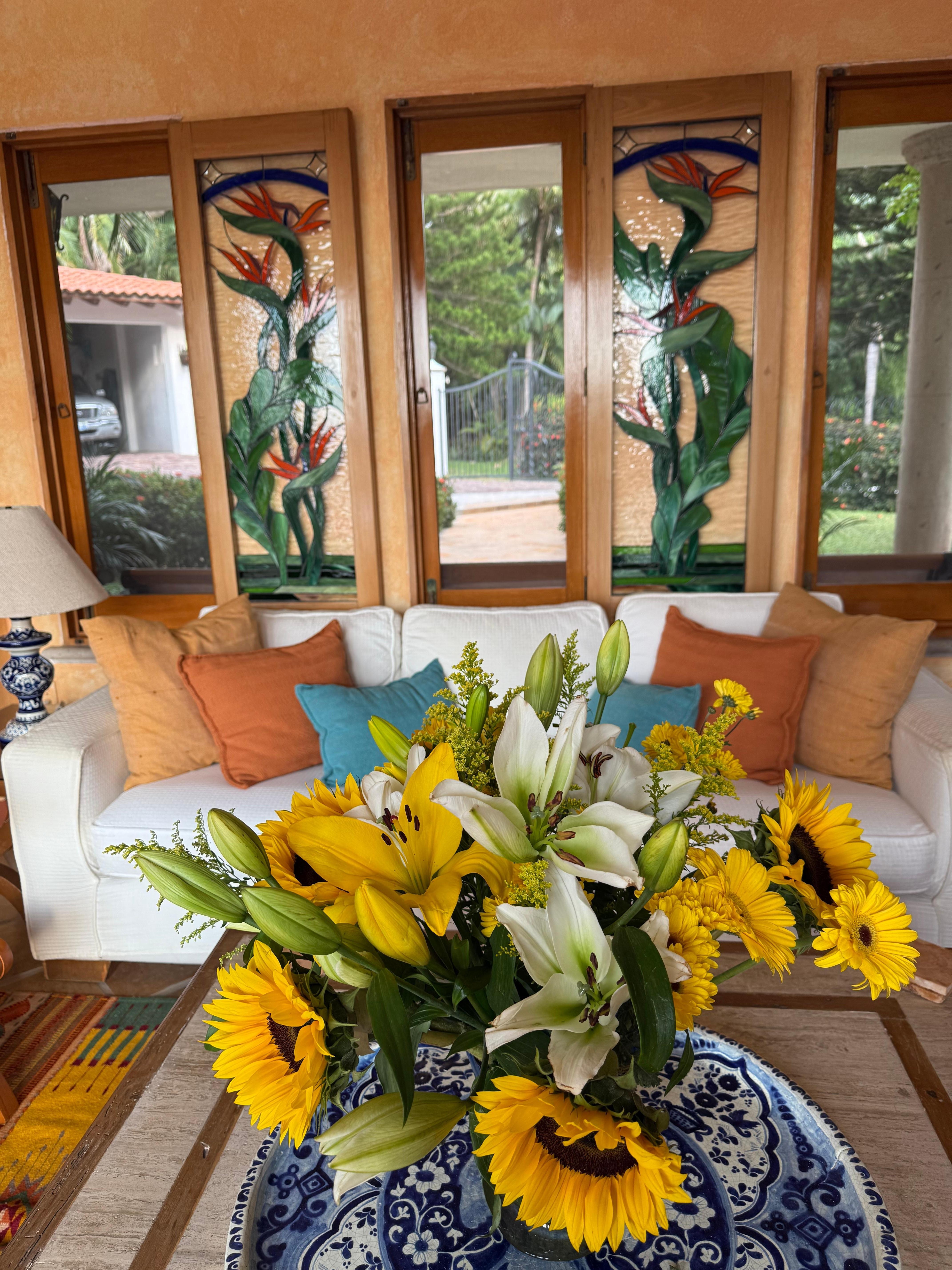 We were welcomed  with this beautiful bouquet of flowers. 