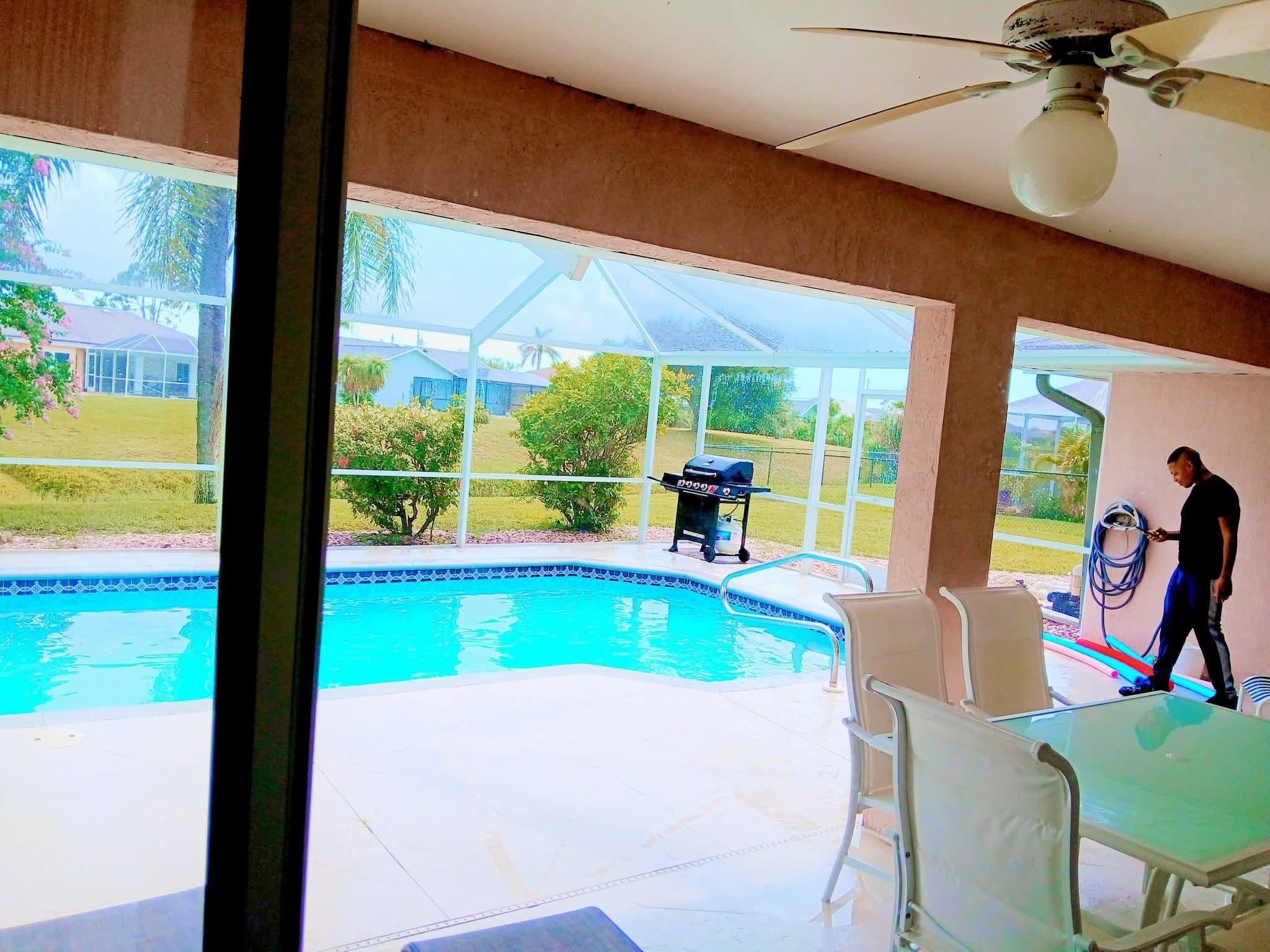 The Backyard layout is beautiful 