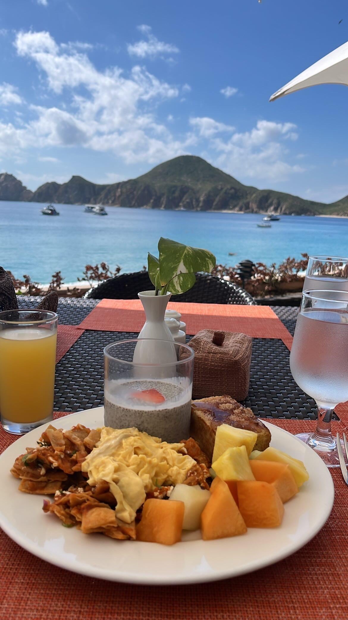 breakfast buffet at mare (rose resort)