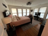 The primary bedroom was wonderful. So was the second, but I forgot to take a pic.