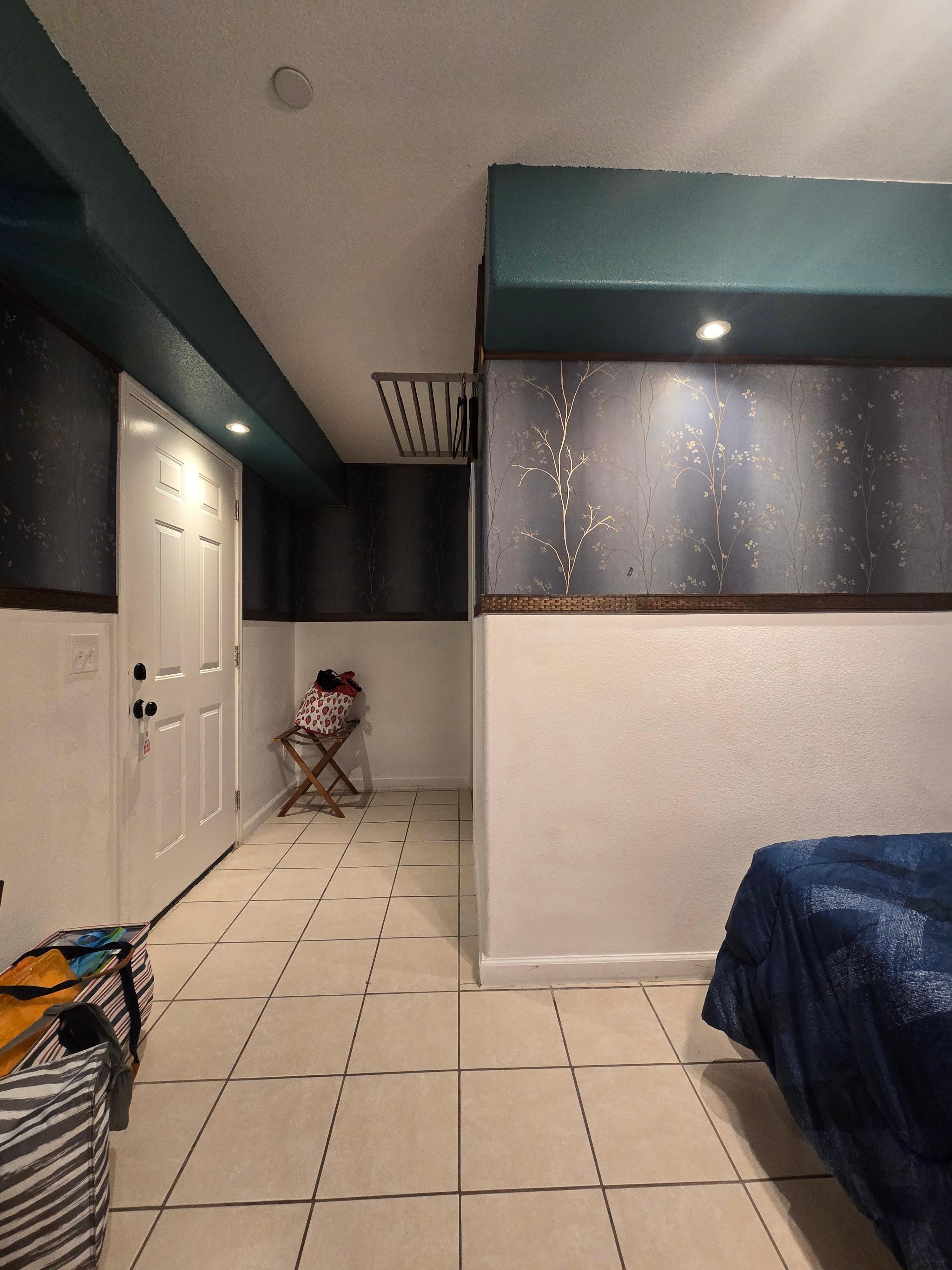 A one room efficiency room. Great for my purposes. 