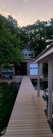 Dock up to home view
