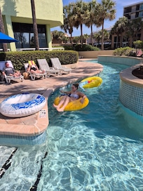 Lazy river