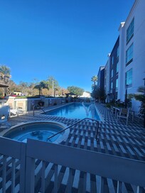 Pool and surroundings awesomely clean