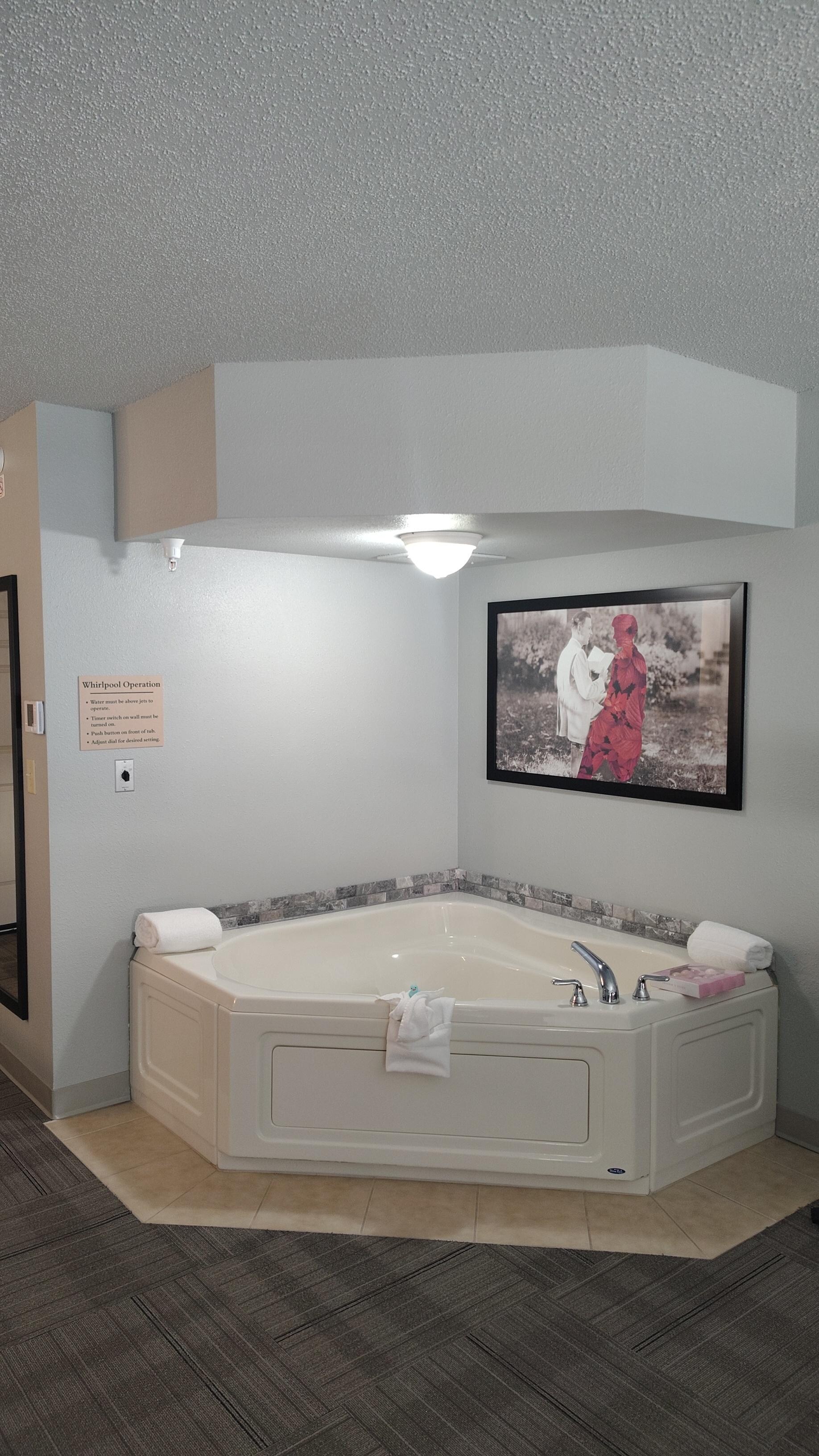 The jet tub worked great and was very relaxing! 