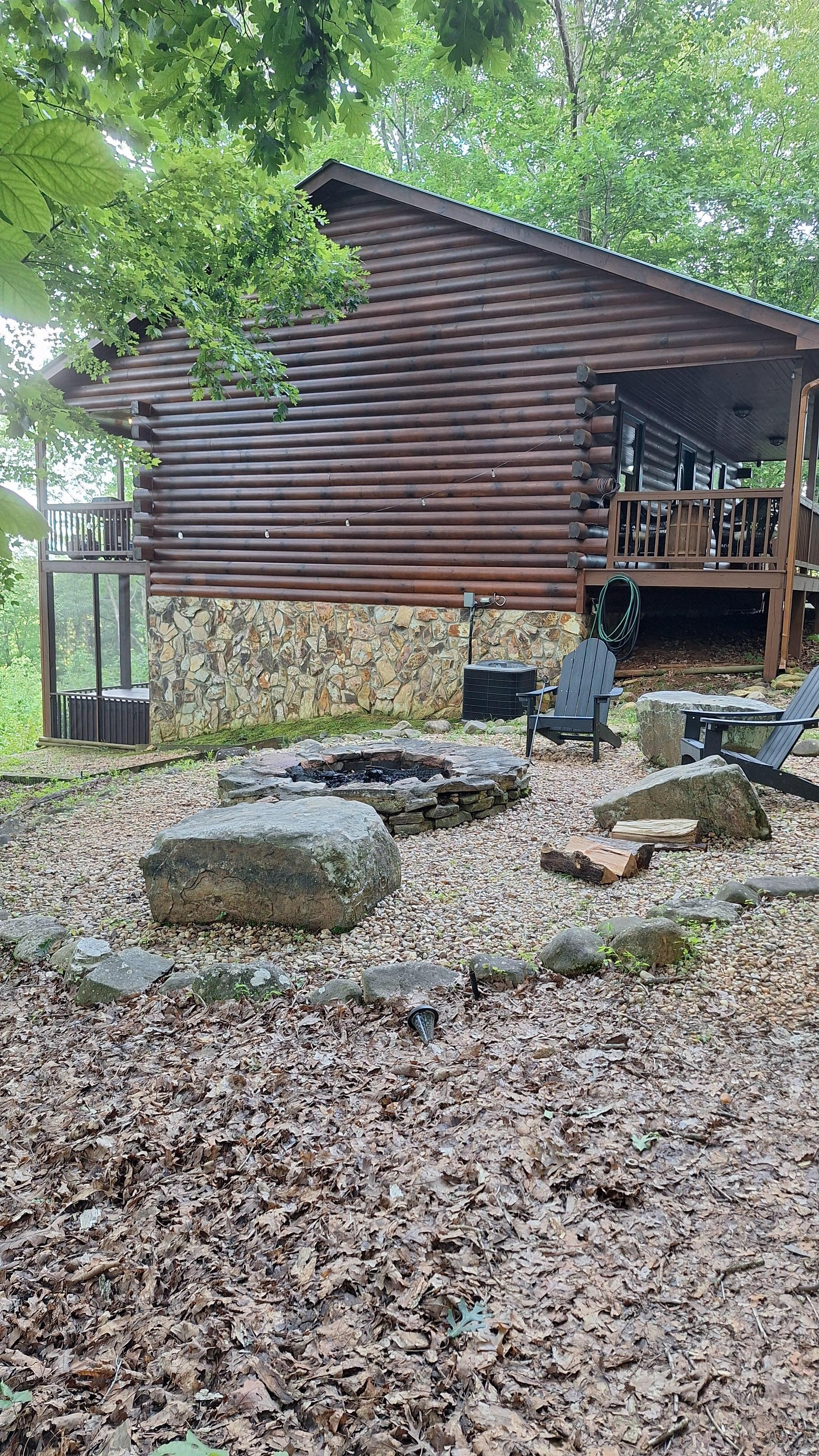 The cabin looked exactly as described!