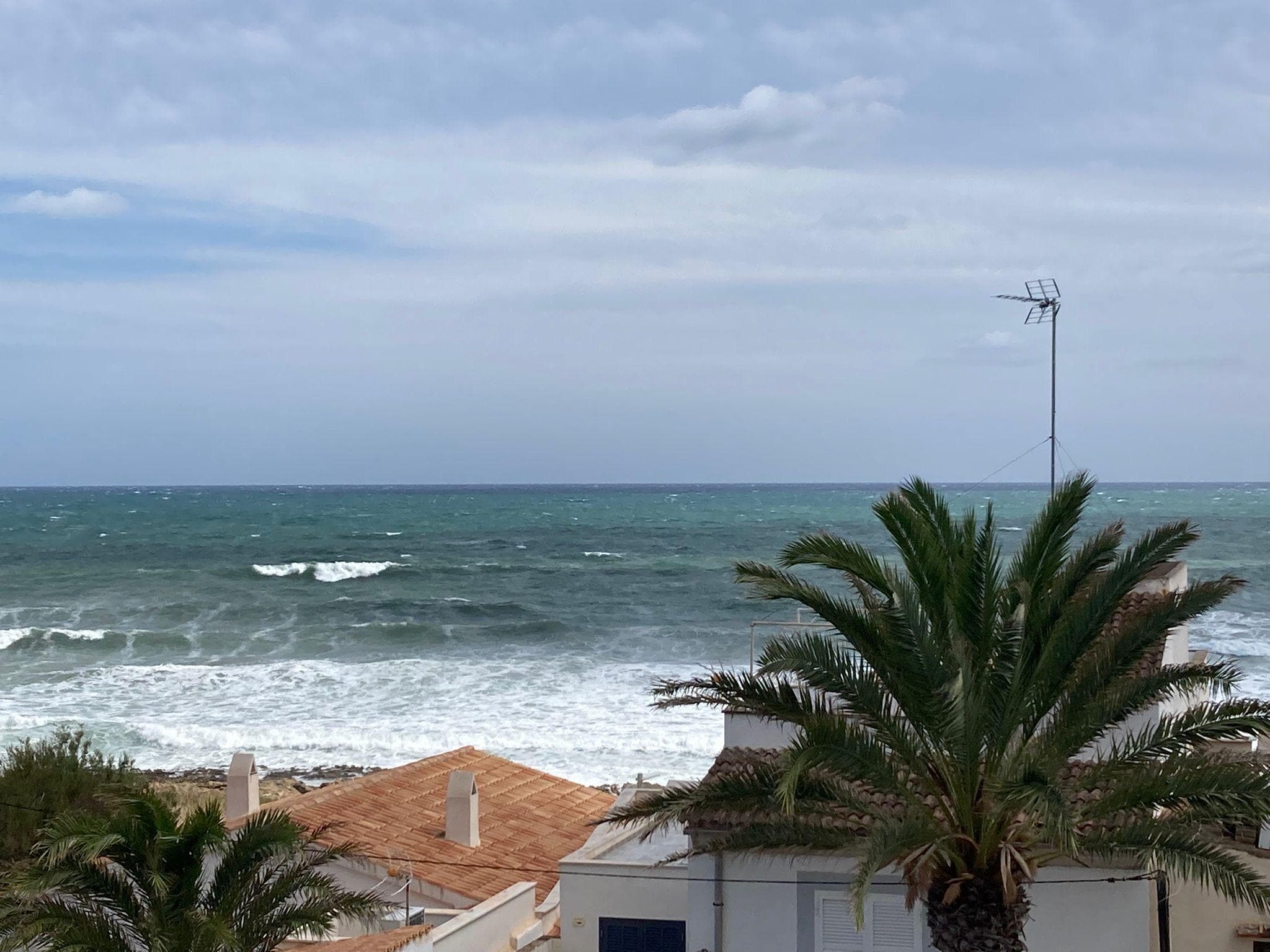 Blick aus dem Wohnzimmer und Schlafzimmer