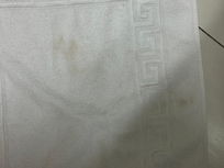 Serviettes et tapis sales