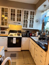 Kitchen available to prepare our own meals. Wow!