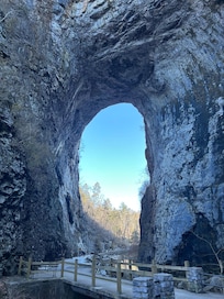 Natural Bridge State Park