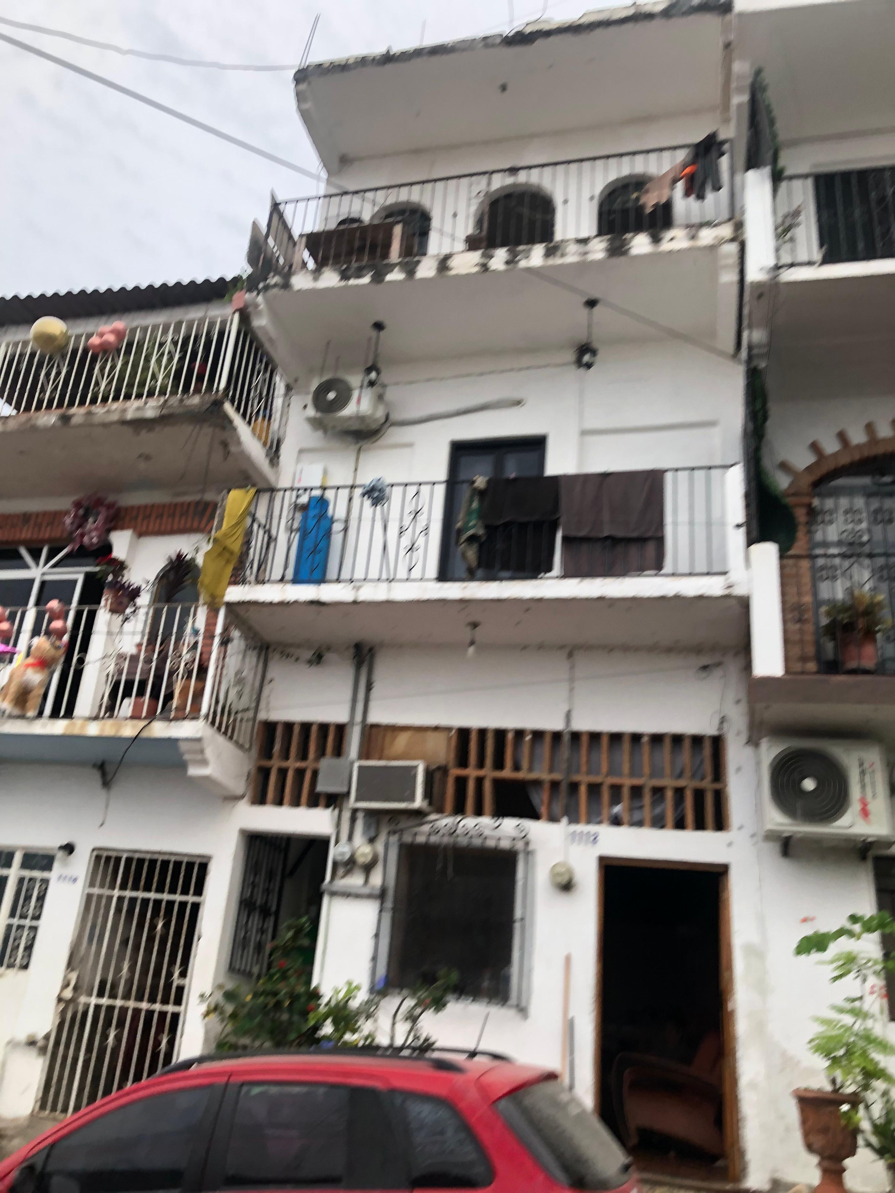 Please advise on how to obtain a refund

Thank you

Geoff Rogers
604/873-4626