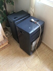 Old footwear, 2x gas hearers