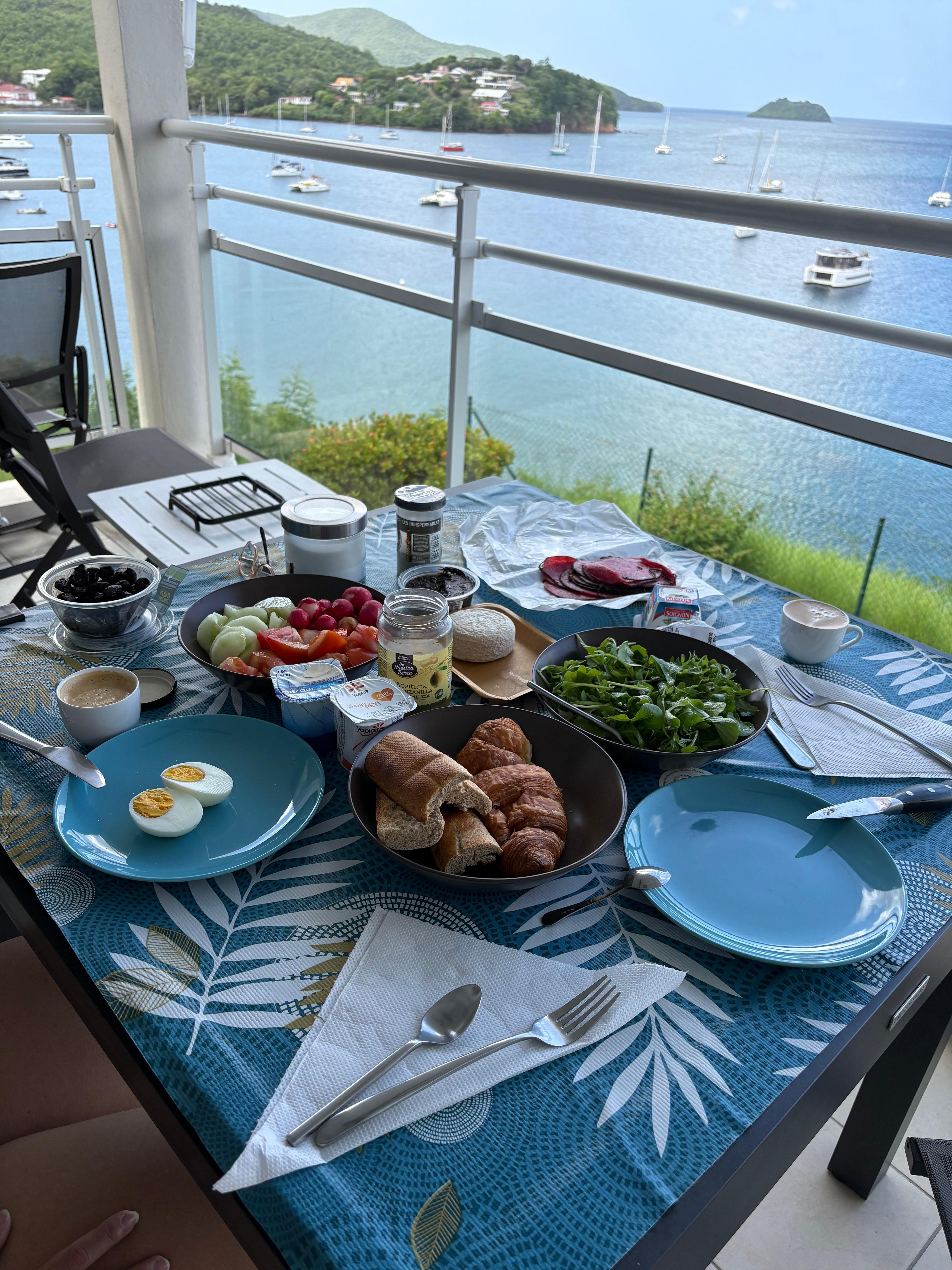 I love my long breakfasts. 