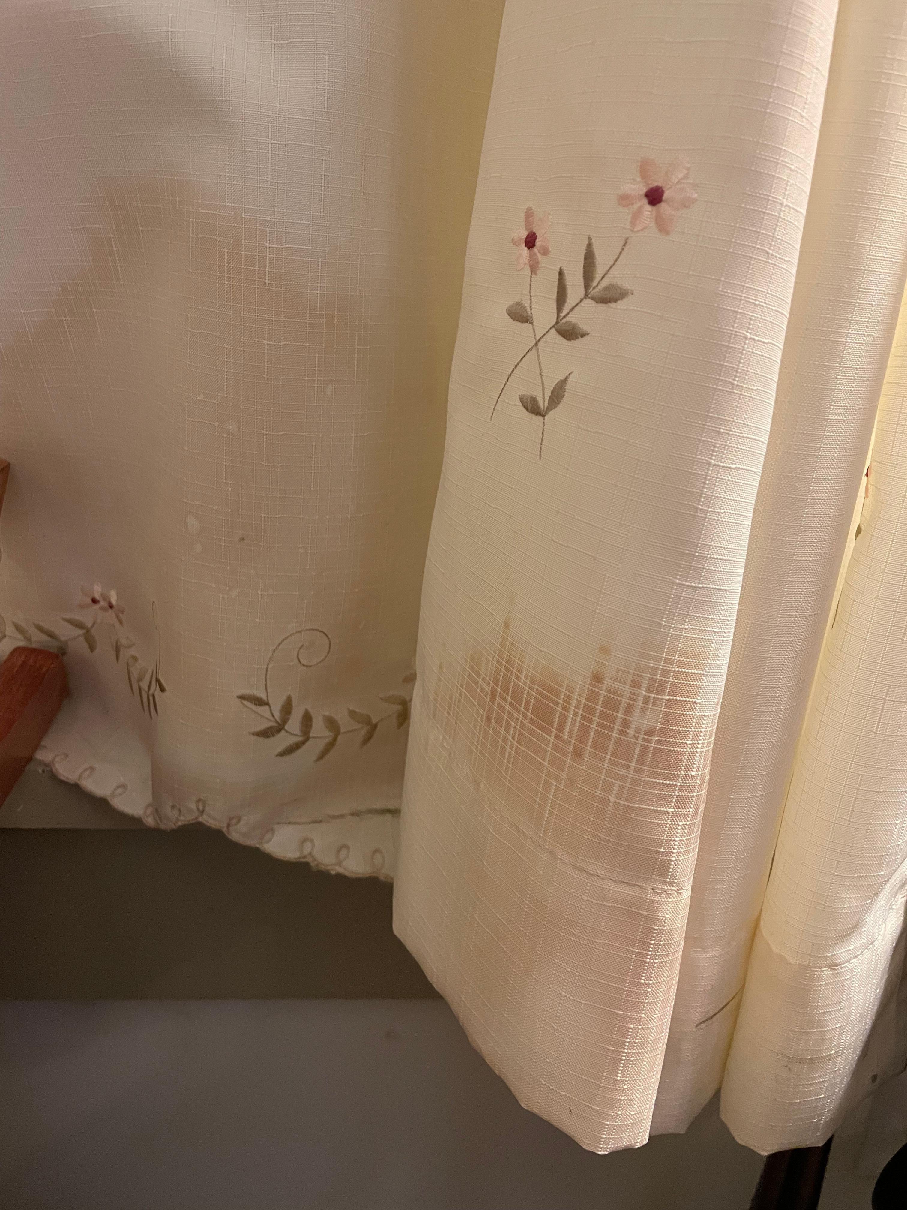 Brown stains on the curtains 