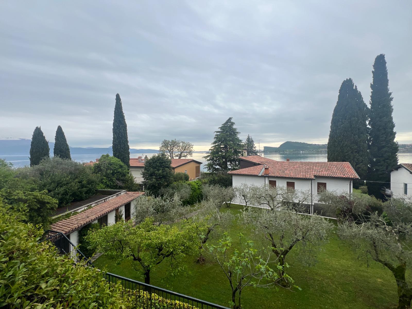 Blick vom Balkon nach links