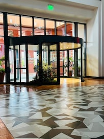 Main entrance to hotel lobby