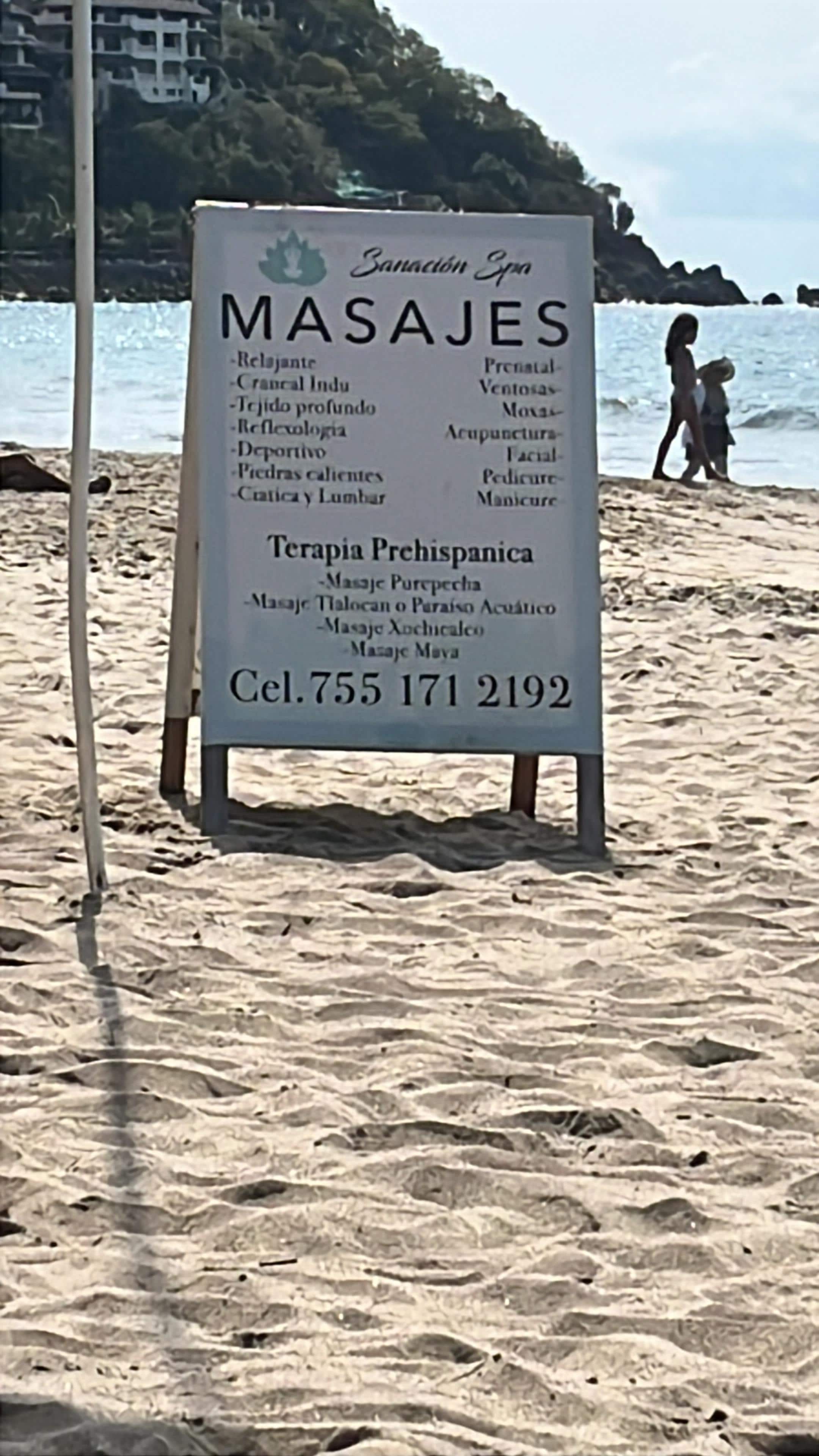 Cuentan con servicios de masajes con costo adicional. 