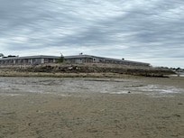 low tide looking back to Inn