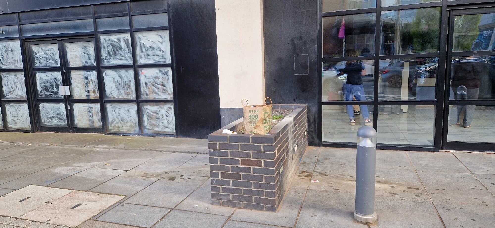 Rubbish kept building outside reception. No signs, looked like an abandoned building. 