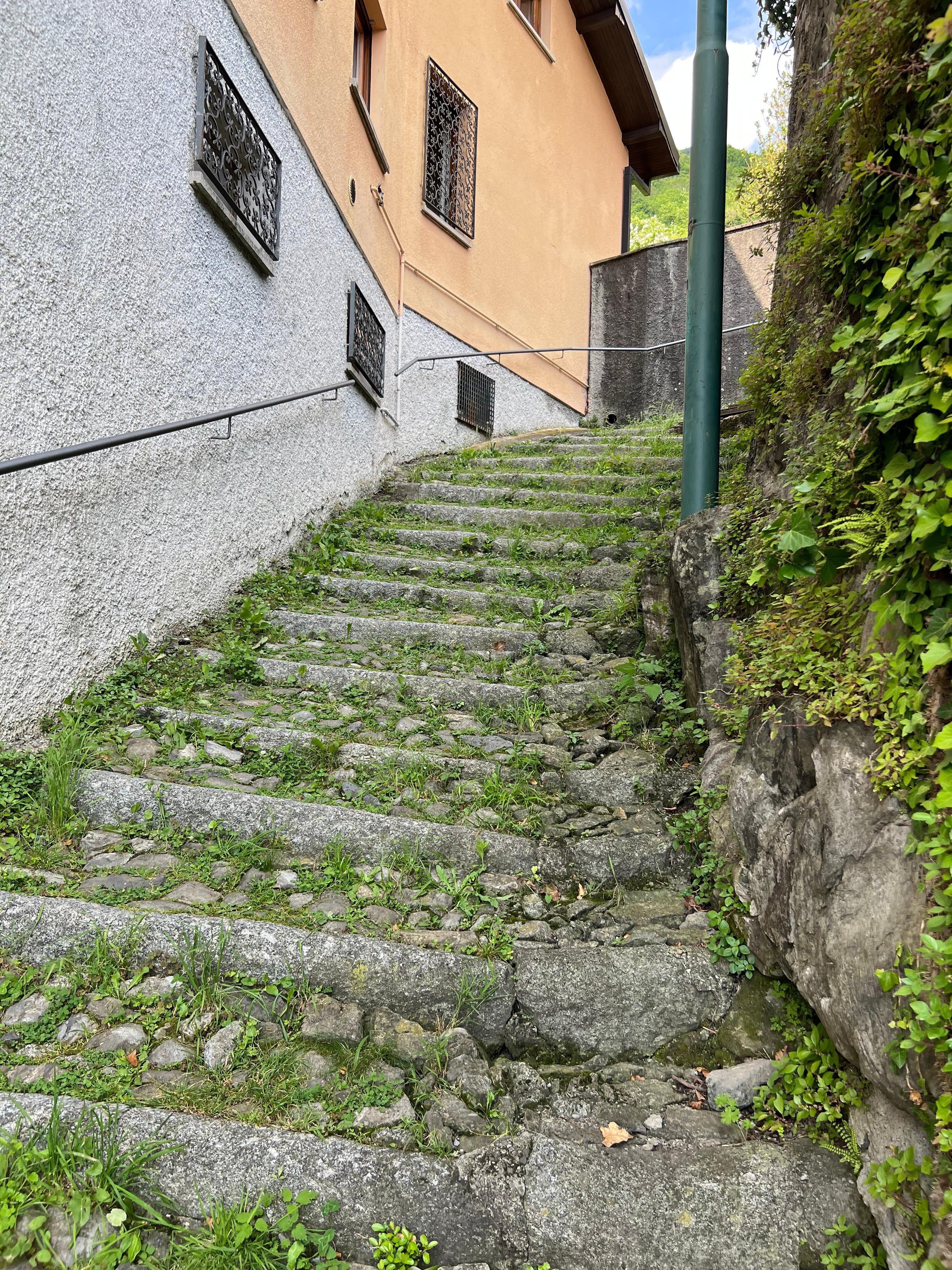 The way to the mini-market