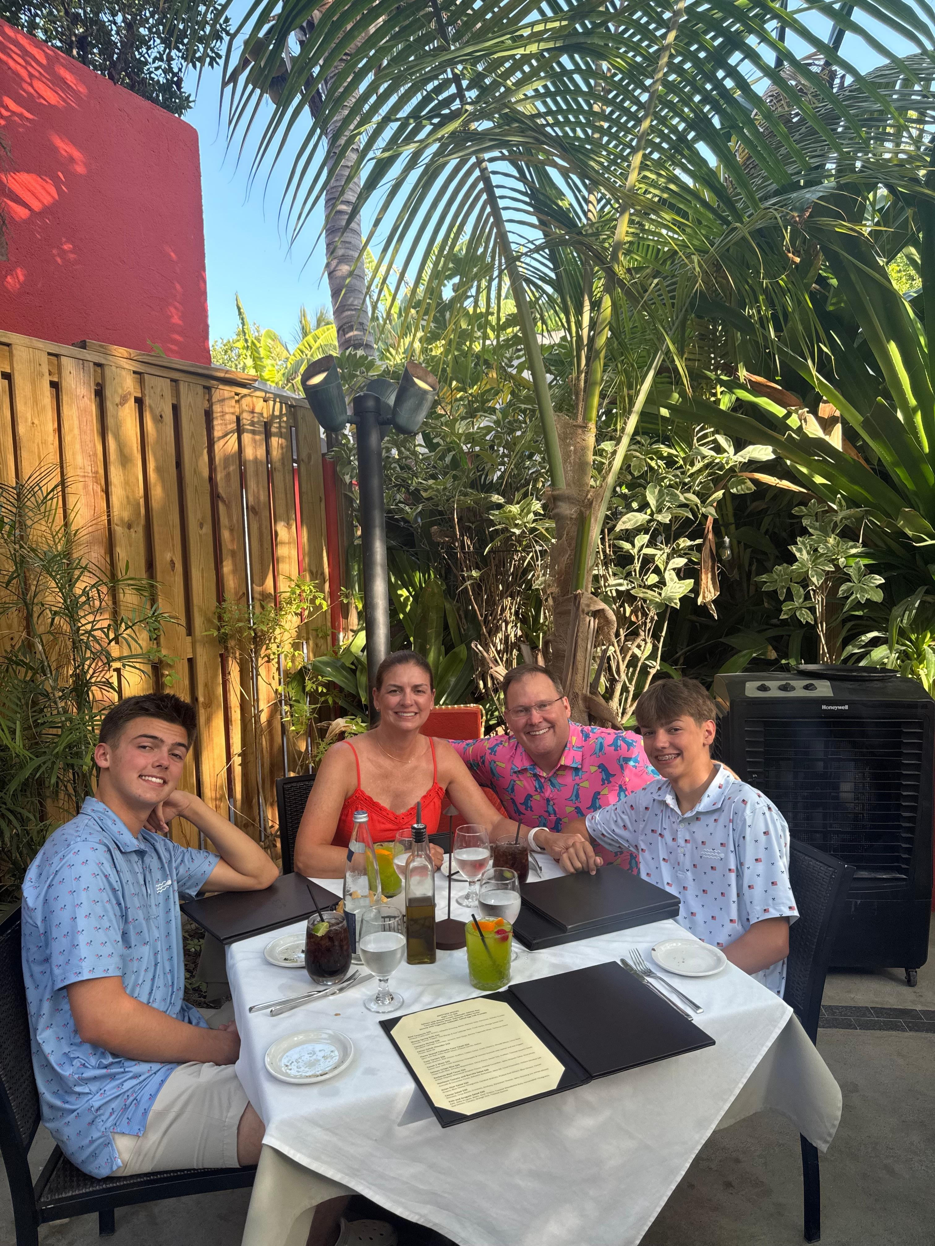 Walkable distance to eat