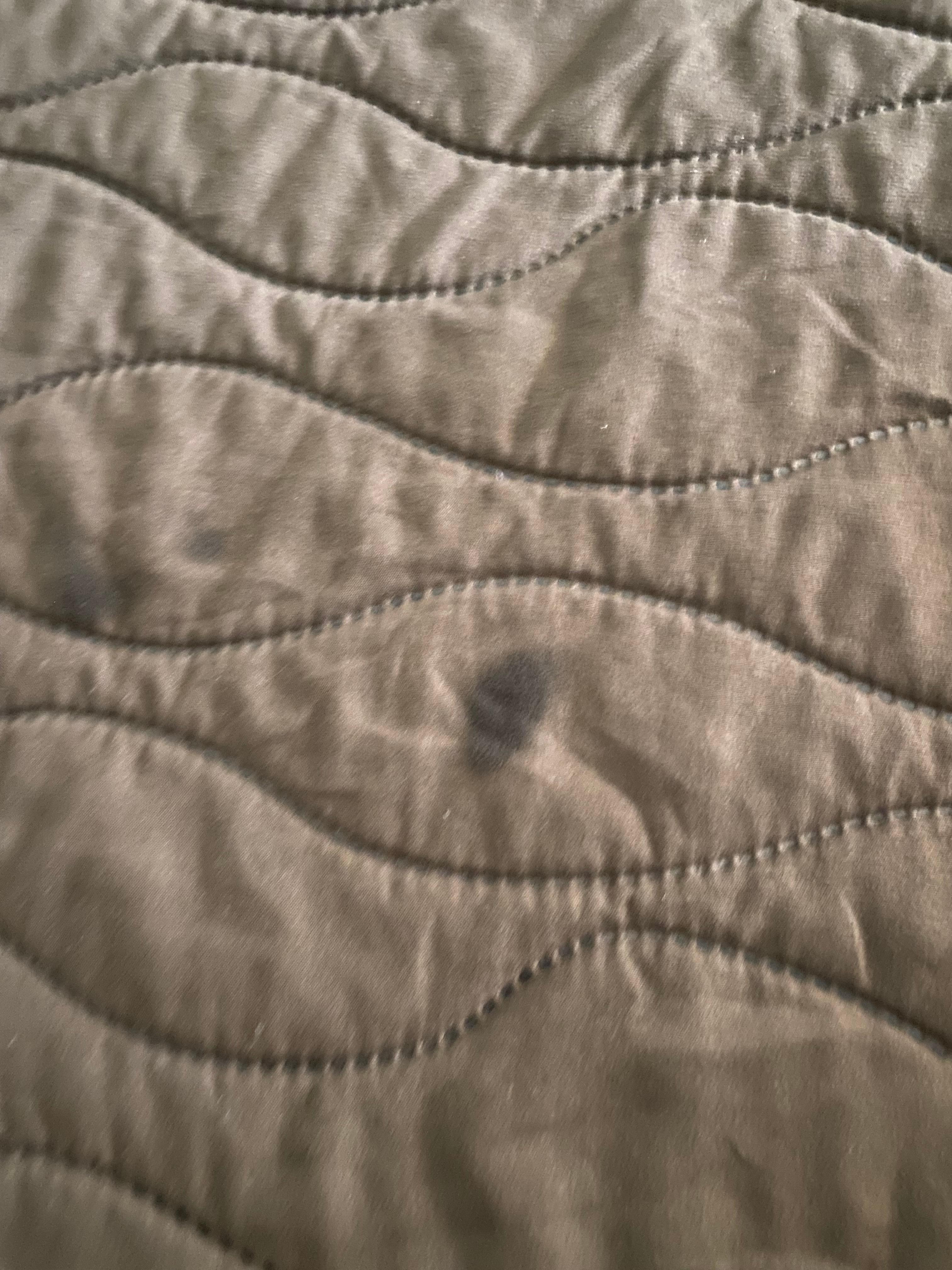 Some kind of stain / liquid 