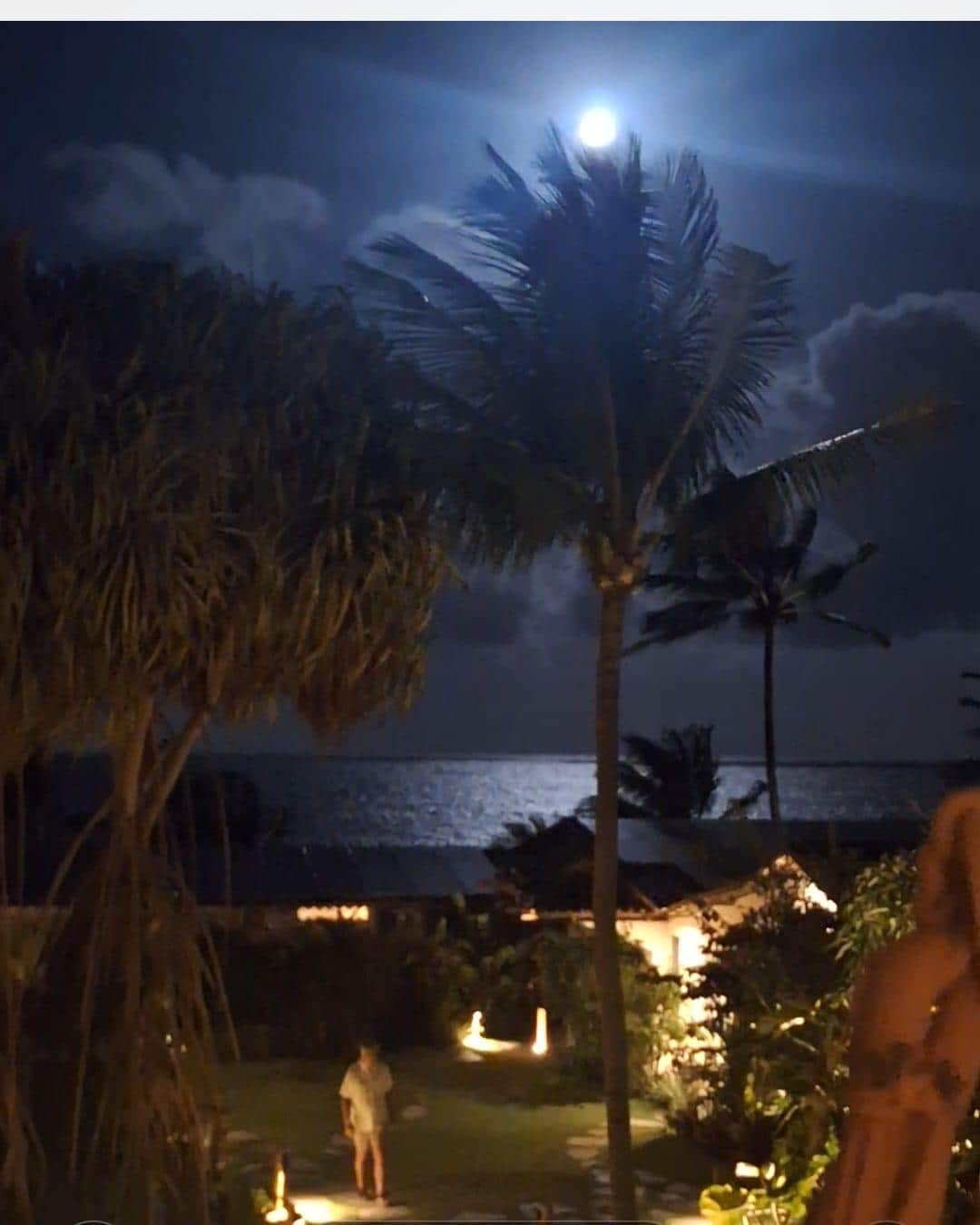 nascer da lua cheia visto da nossa varanda