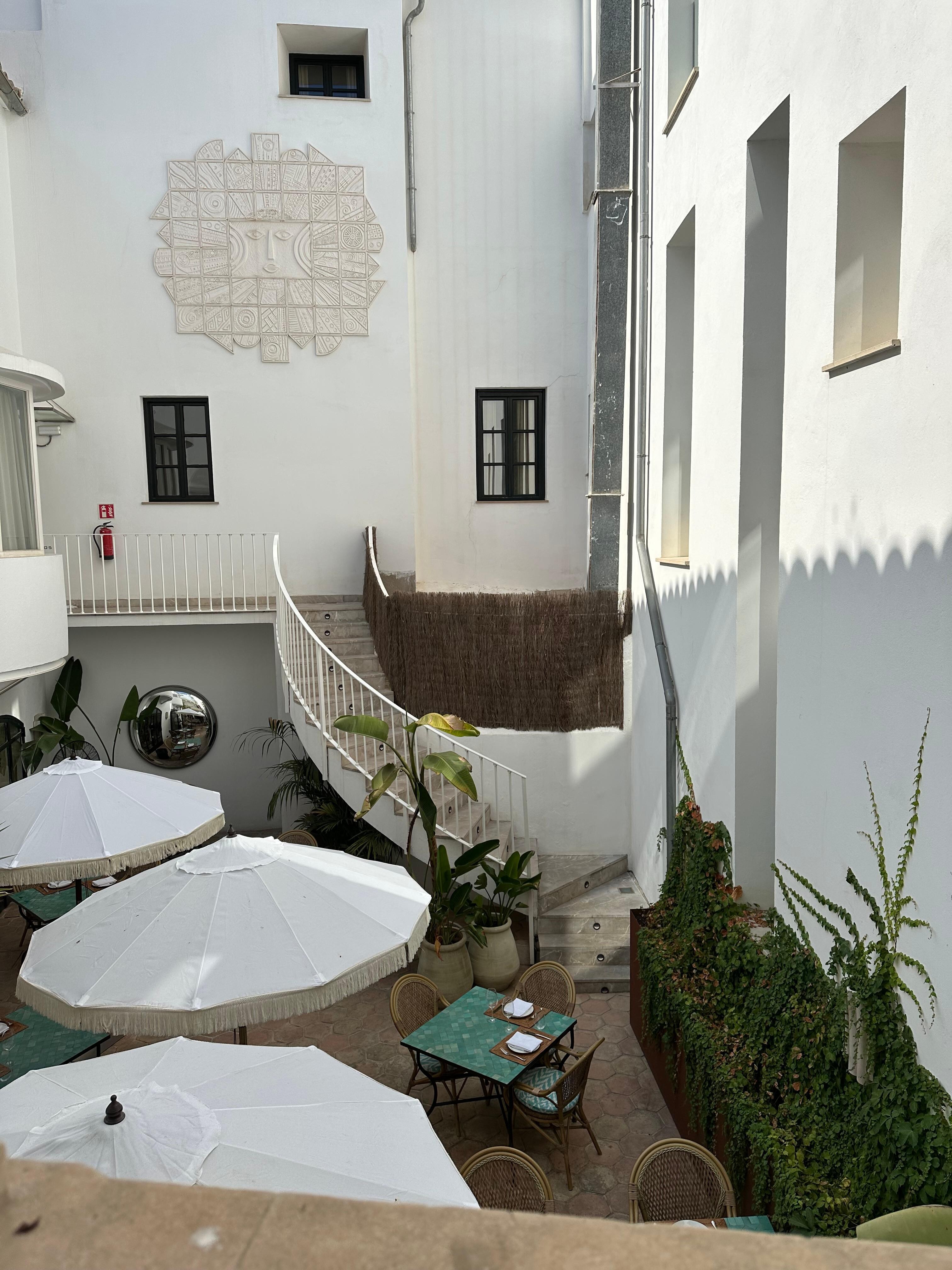 Beatnik patio