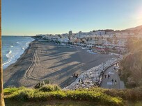 Grocery stores, boutiques, restaurants and pubs abound.