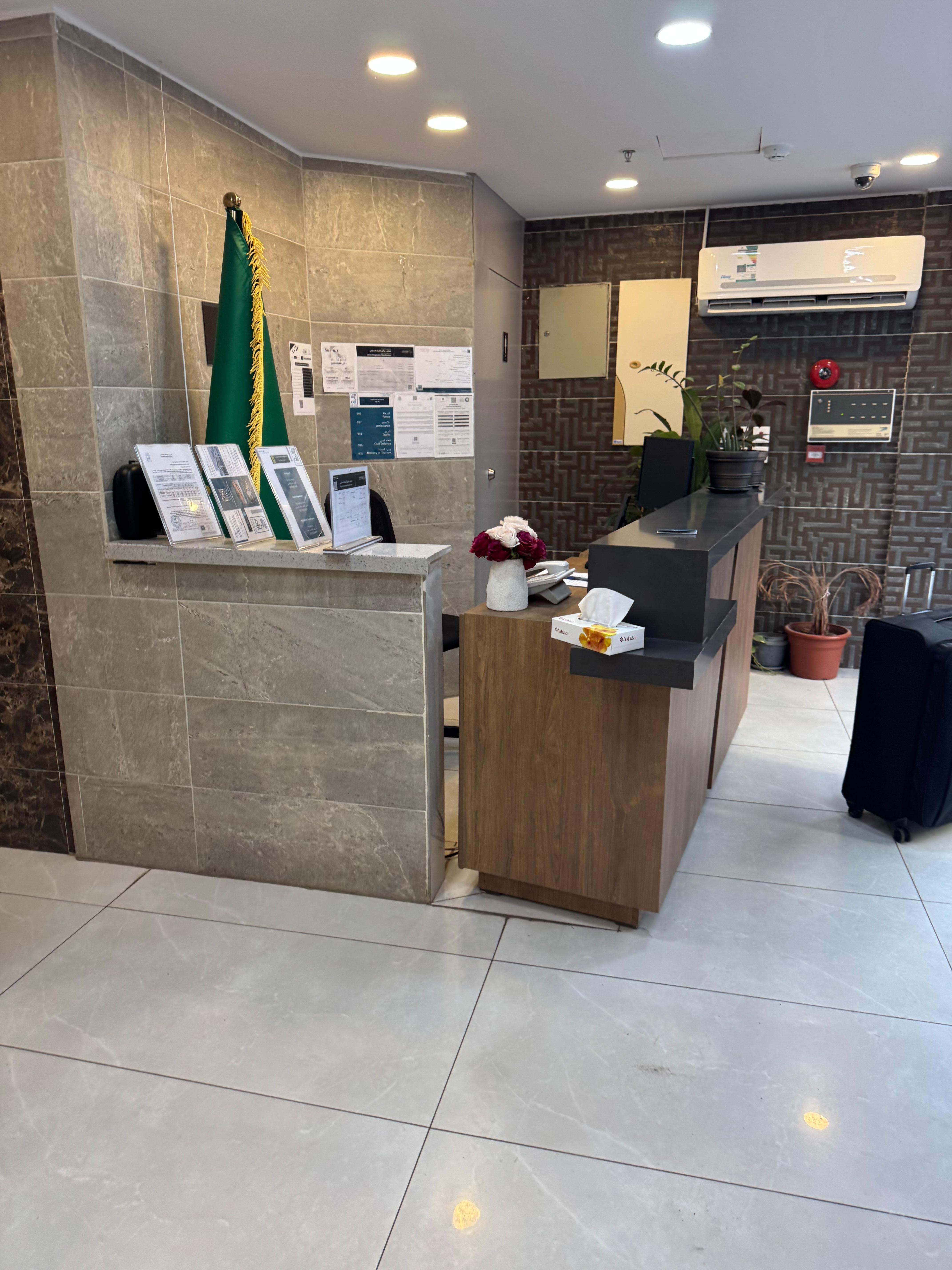 Empty reception with no staff even to do check outs!