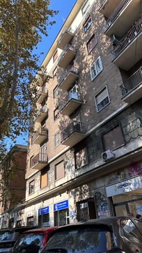 Top floor with a great balcony