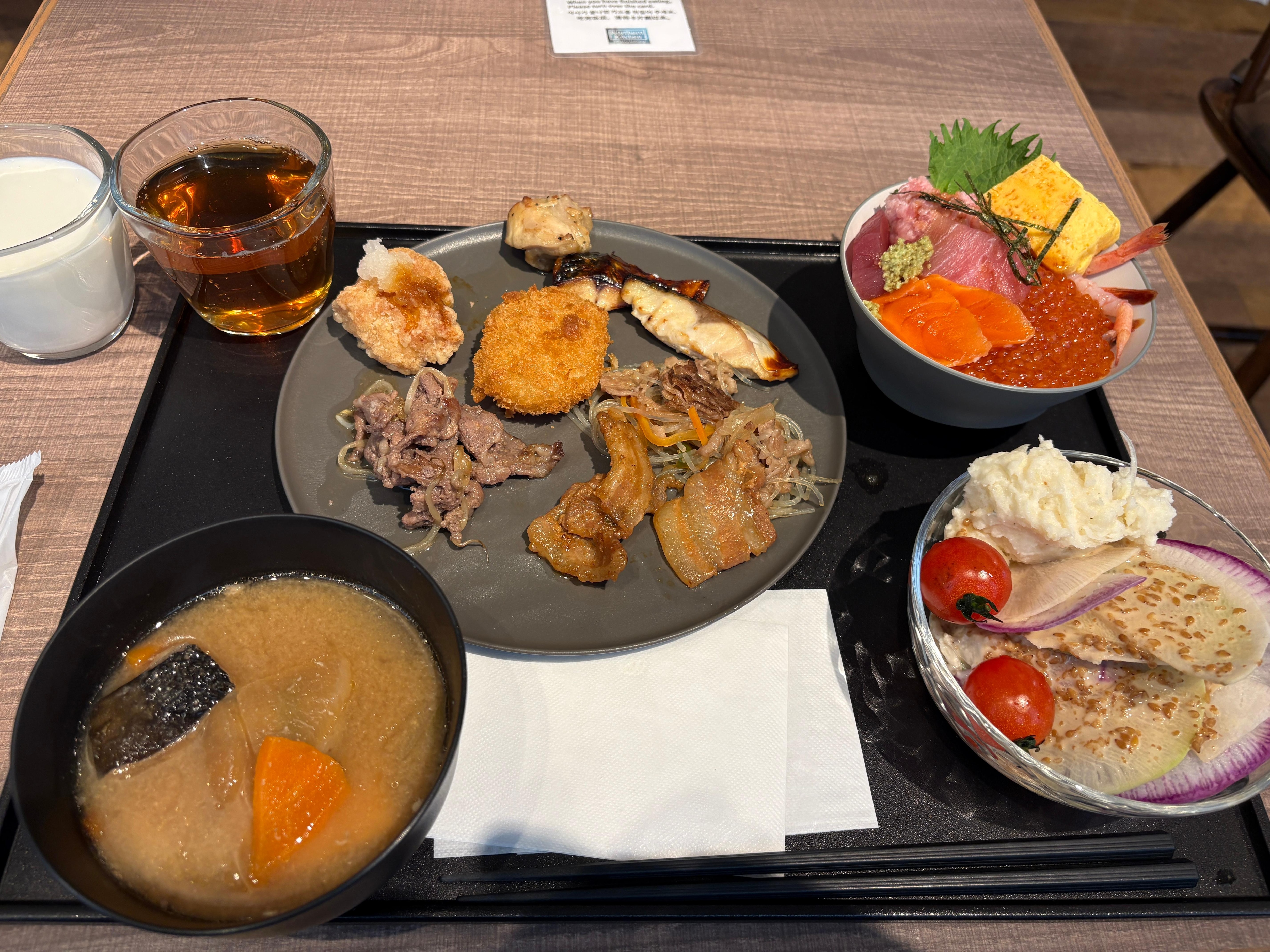 朝食です。
どれも美味しかったです。