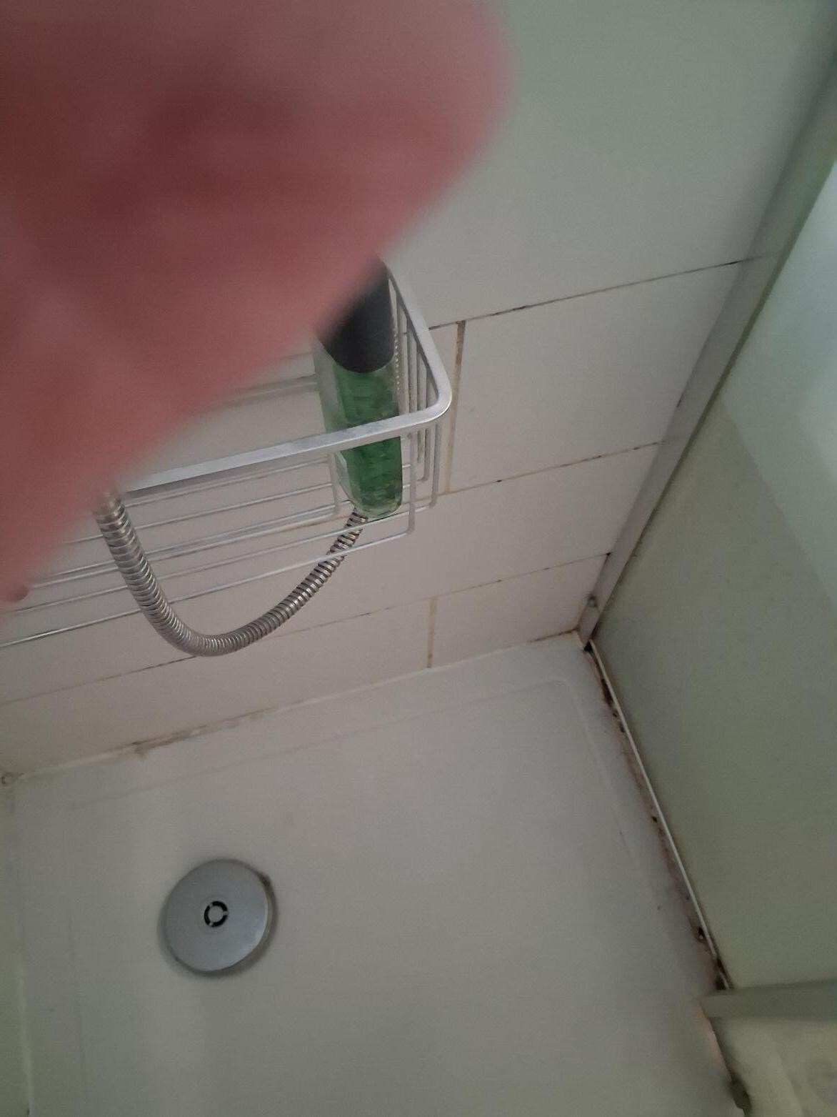 Schmutzecke in der Dusche