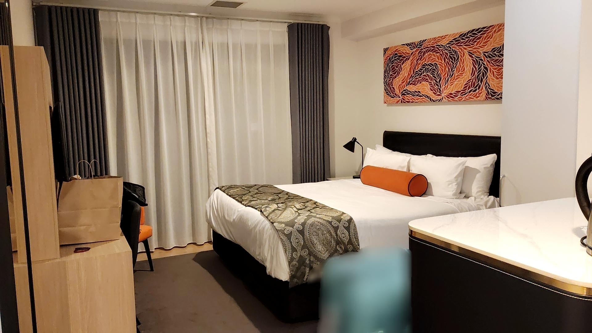 ダブルベッドで広々としていました。寝心地も良かったです。