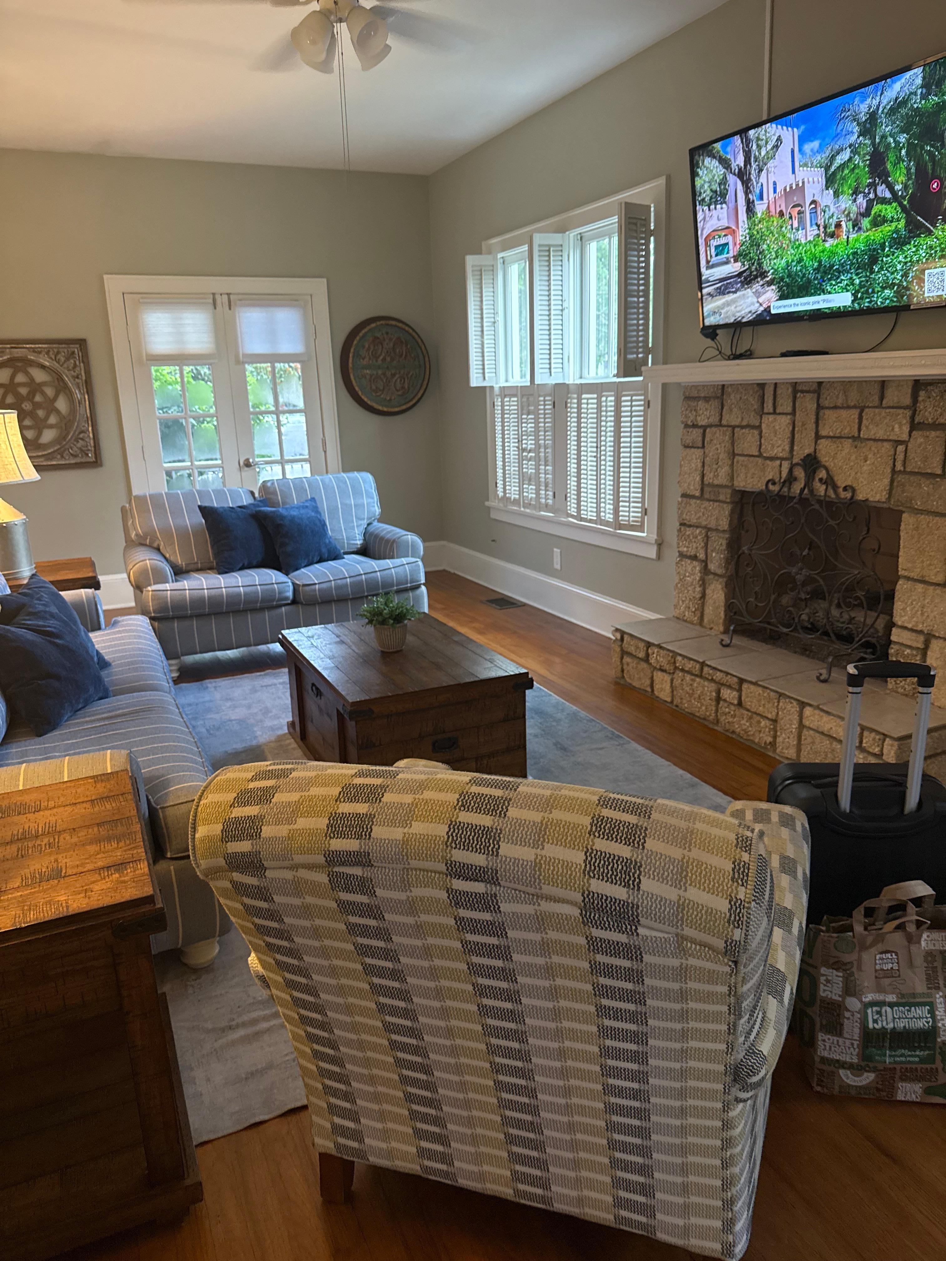 Upstairs big room connected to balcony. 