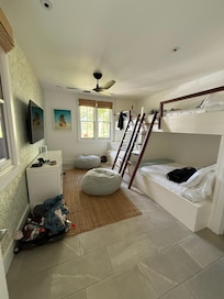 Kids room which fit 4 kids