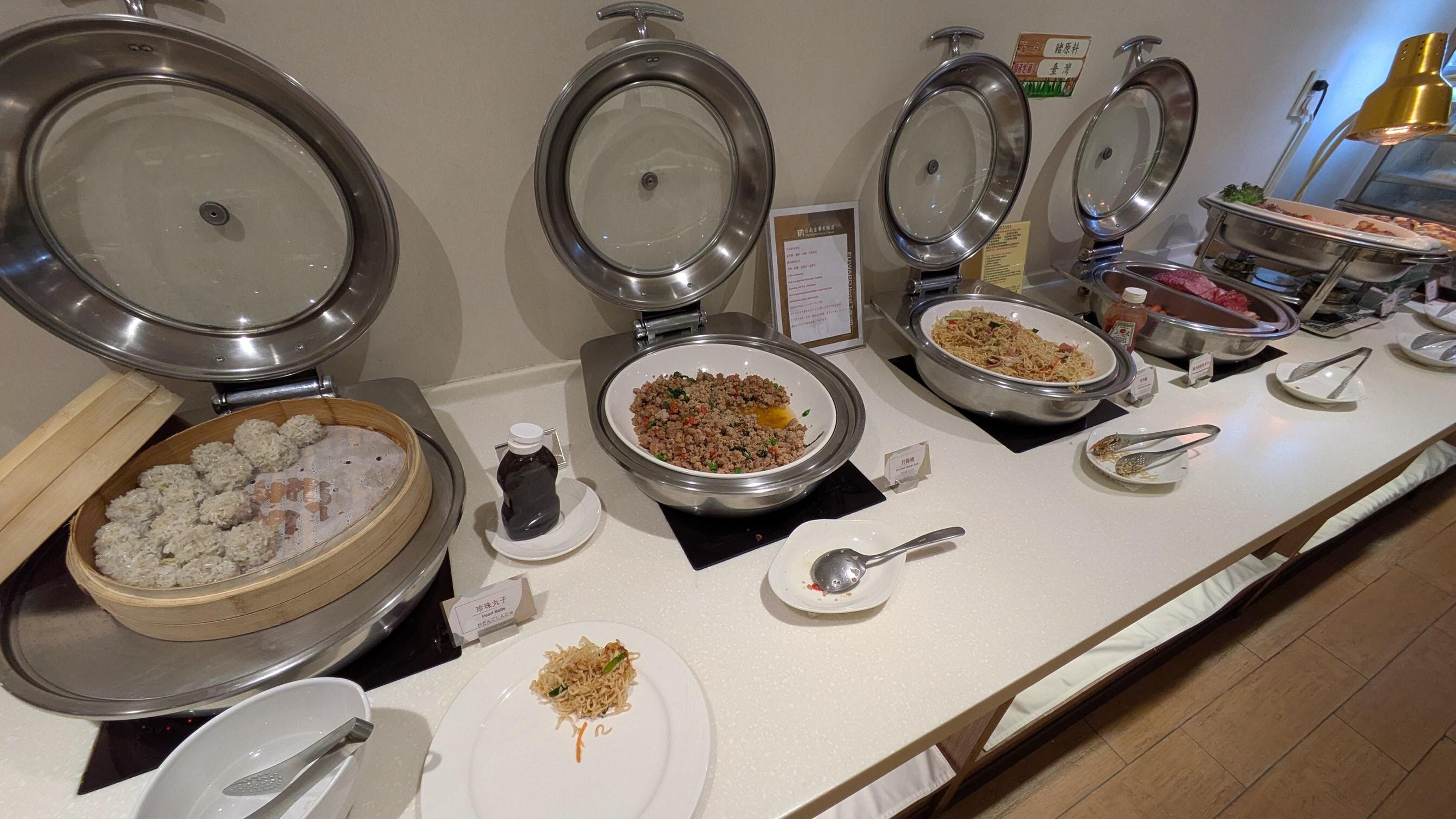 朝食バイキング