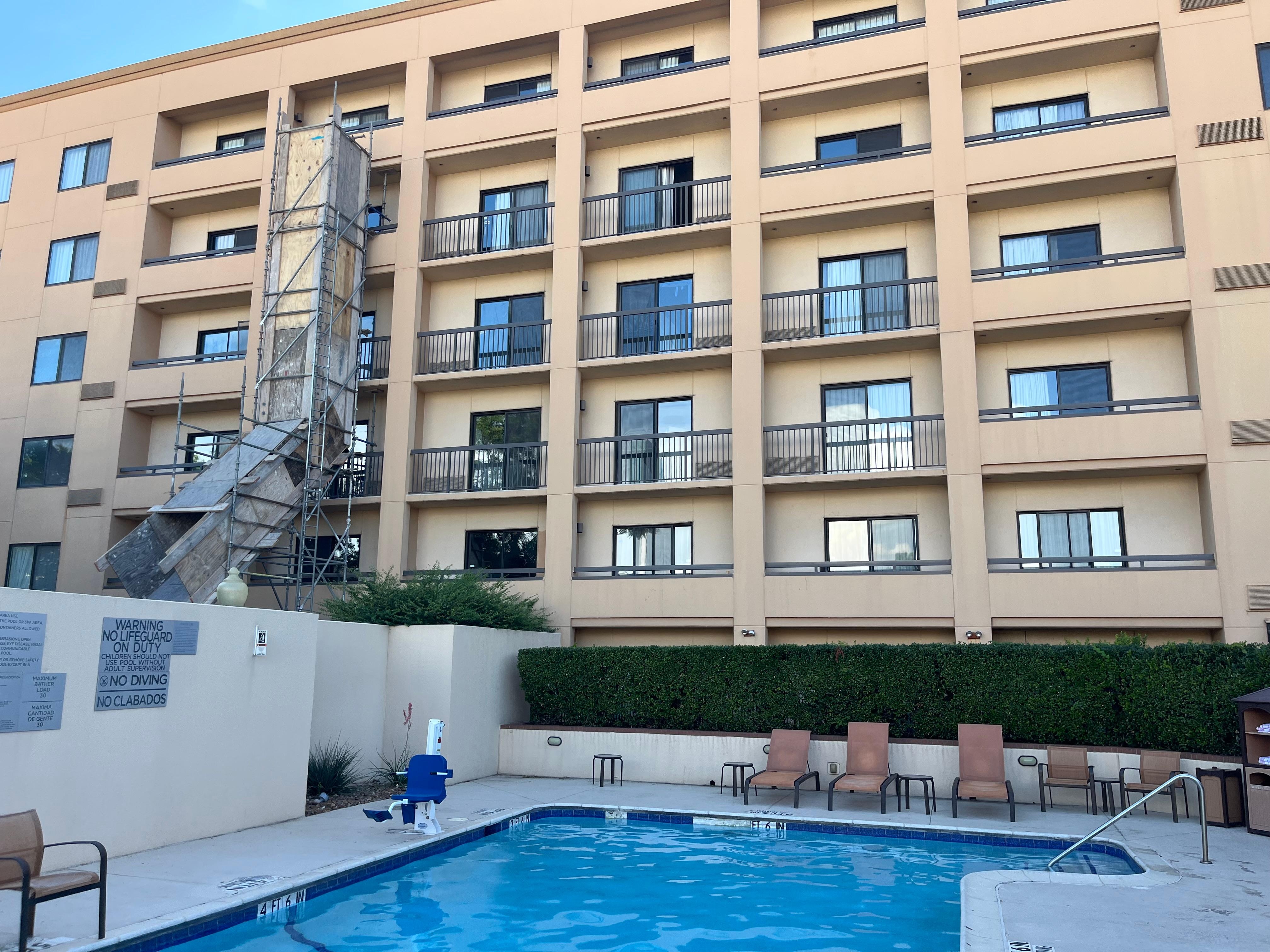 Halbes hotel is baustelle