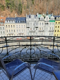 Blick aus dem Zimmer Fluss-Seite