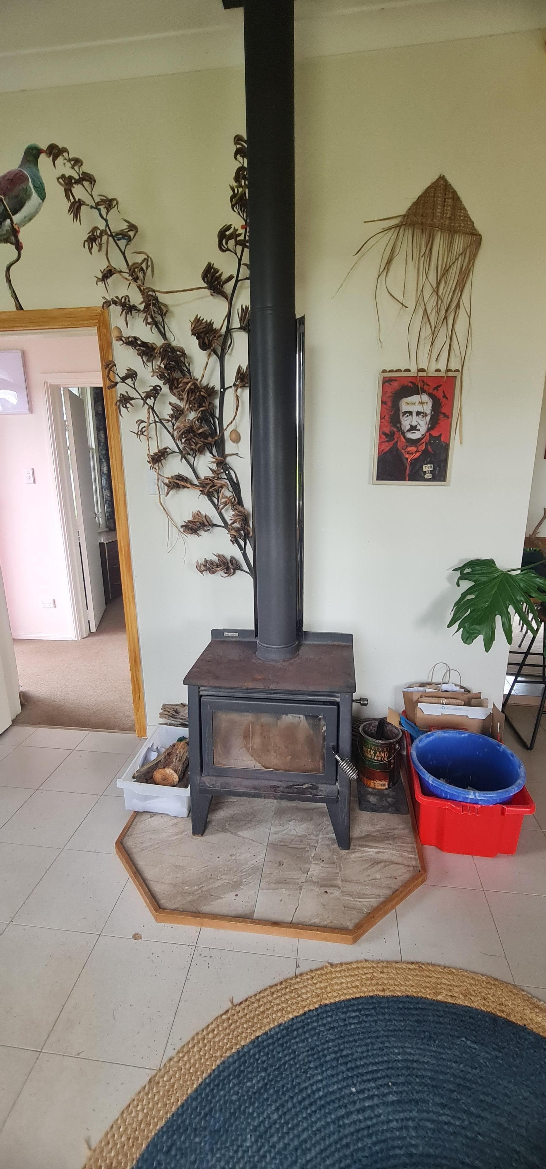 Fireplace (we used the heatpump instead)