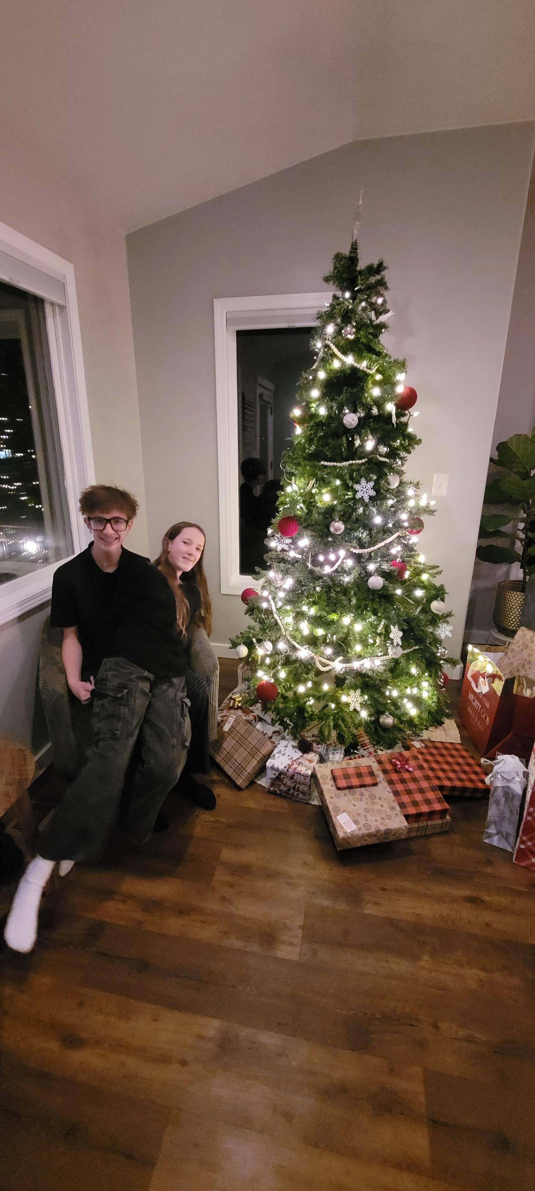 Beautiful Christmas decorations done by the hosts!