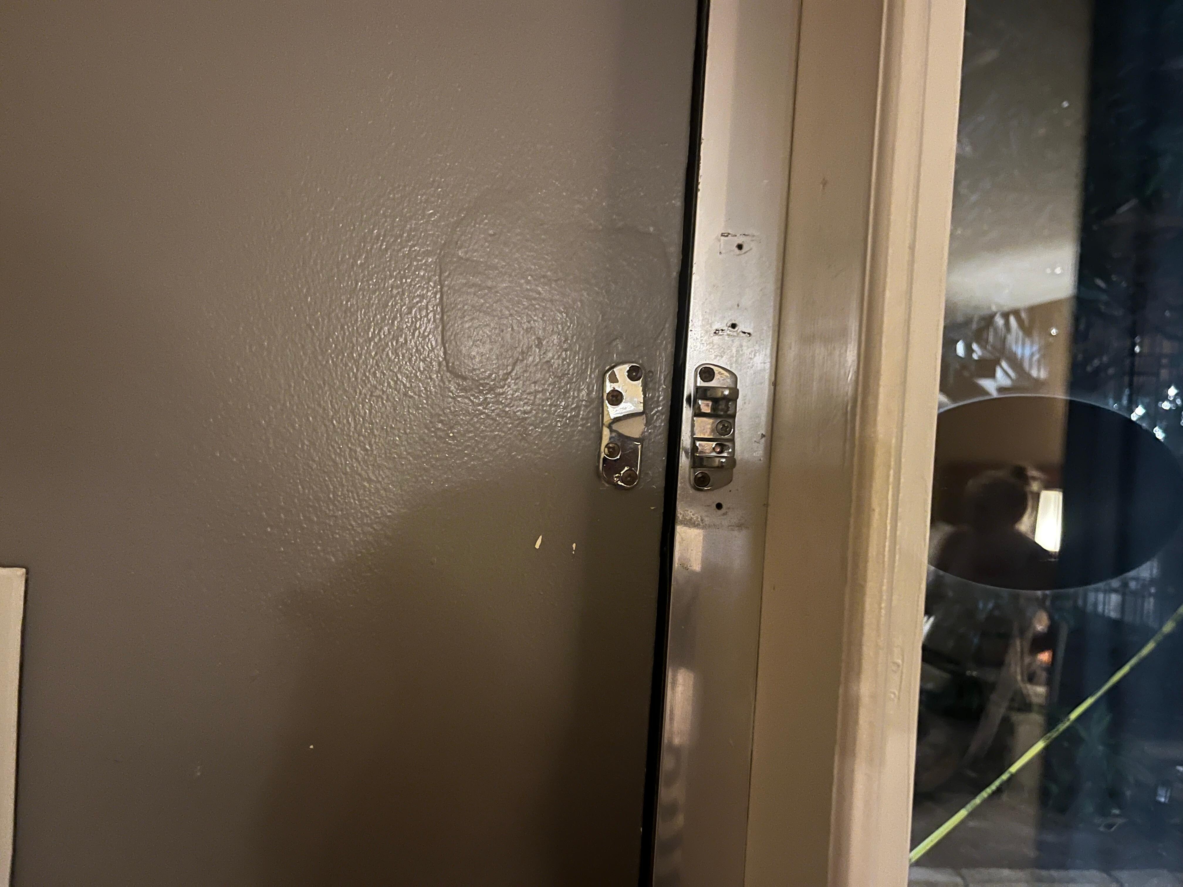 Broken locking mechanism 